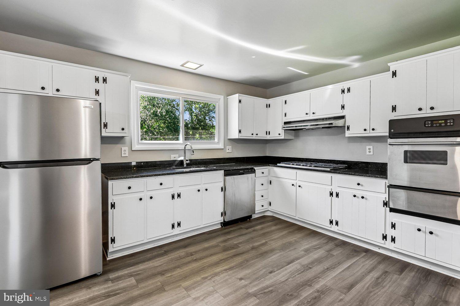 2633 Melba Road Ellicott City, MD 21042 - Photo 11 of 30 Kitchen