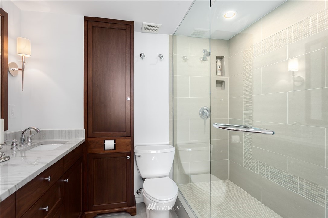 1120 Spring Street, Unit 703 Seattle, WA 98104 - Photo 13 of 24