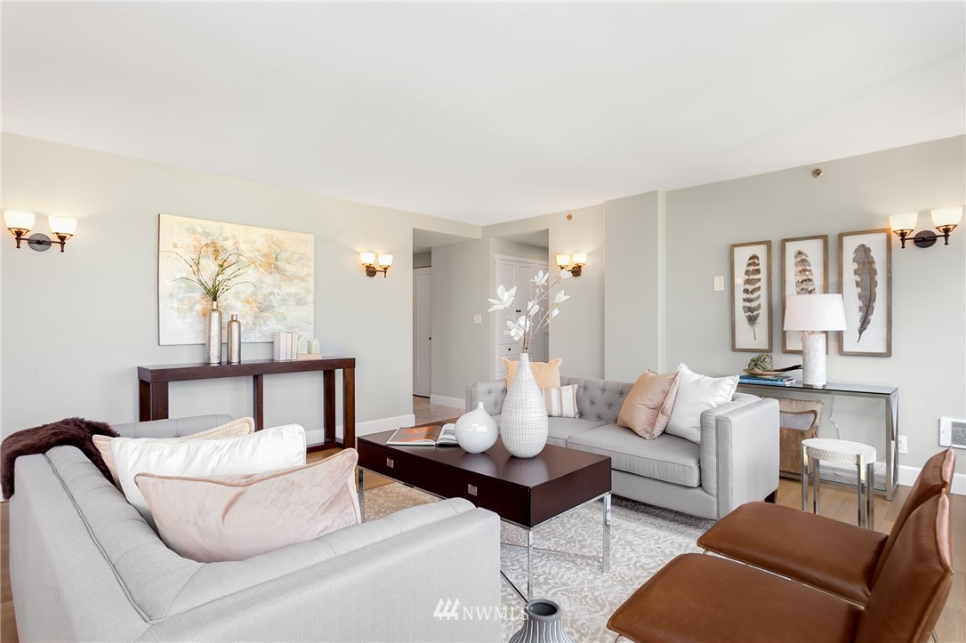 1120 Spring Street, Unit 703 Seattle, WA 98104 - Photo 3 of 24