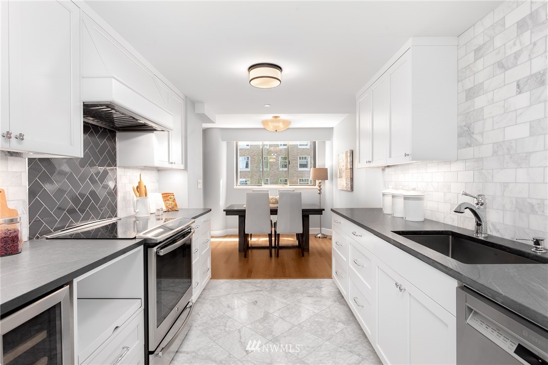 1120 Spring Street, Unit 703 Seattle, WA 98104 - Photo 8 of 24