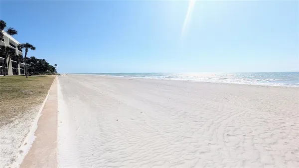 $6,500 | 3240 Gulf Of Mexico Drive, Unit B504, Longboat Key, FL 34228