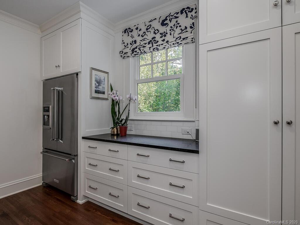 1700 Dilworth Road West Charlotte, NC 28203 - Photo 14 of 48 Gallery Image 14