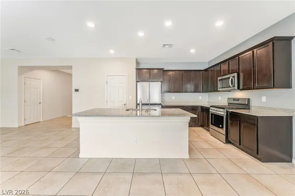 $2,600 | 4436 Stardusk Falls Avenue, North Las Vegas, NV 89084