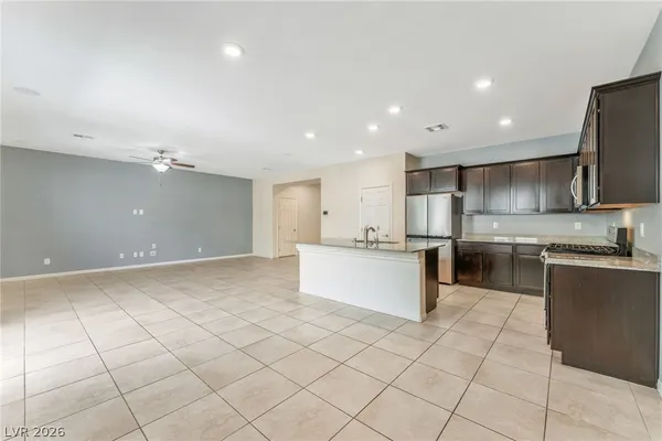 $2,600 | 4436 Stardusk Falls Avenue, North Las Vegas, NV 89084