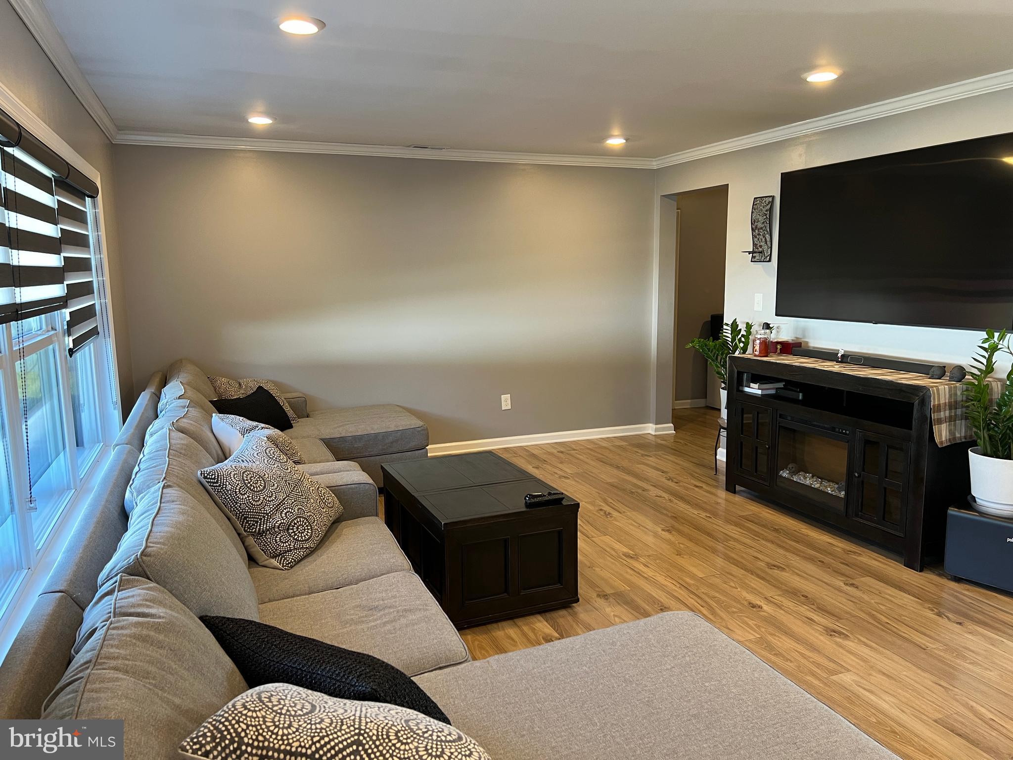 39 Shellflower Road Levittown, PA 19056 - Photo 13 of 74 Gallery Image 13