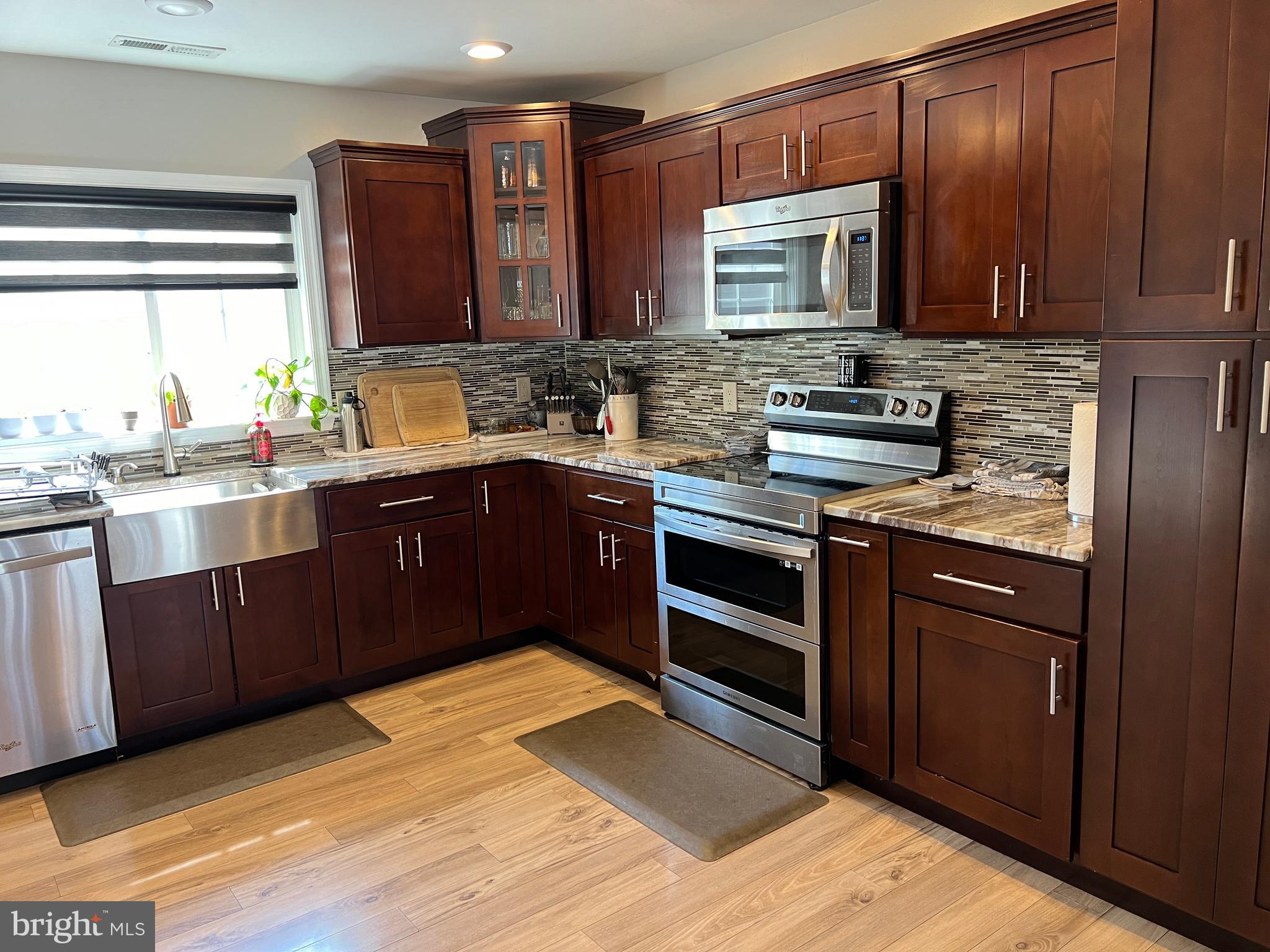39 Shellflower Road Levittown, PA 19056 - Photo 26 of 74 Gallery Image 26