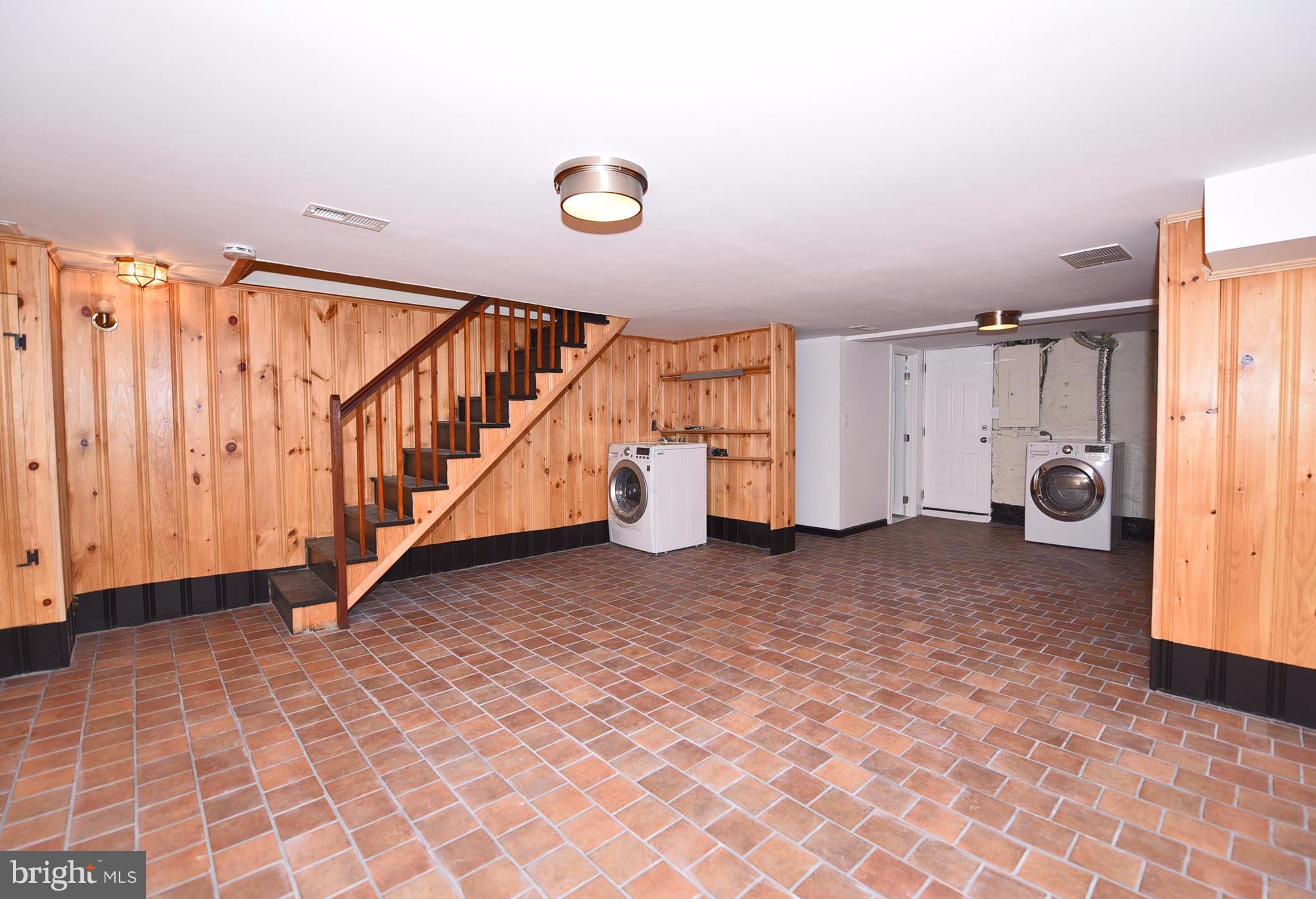 3823 Yolando Road Baltimore, MD 21218 - Photo 22 of 30 Family Room