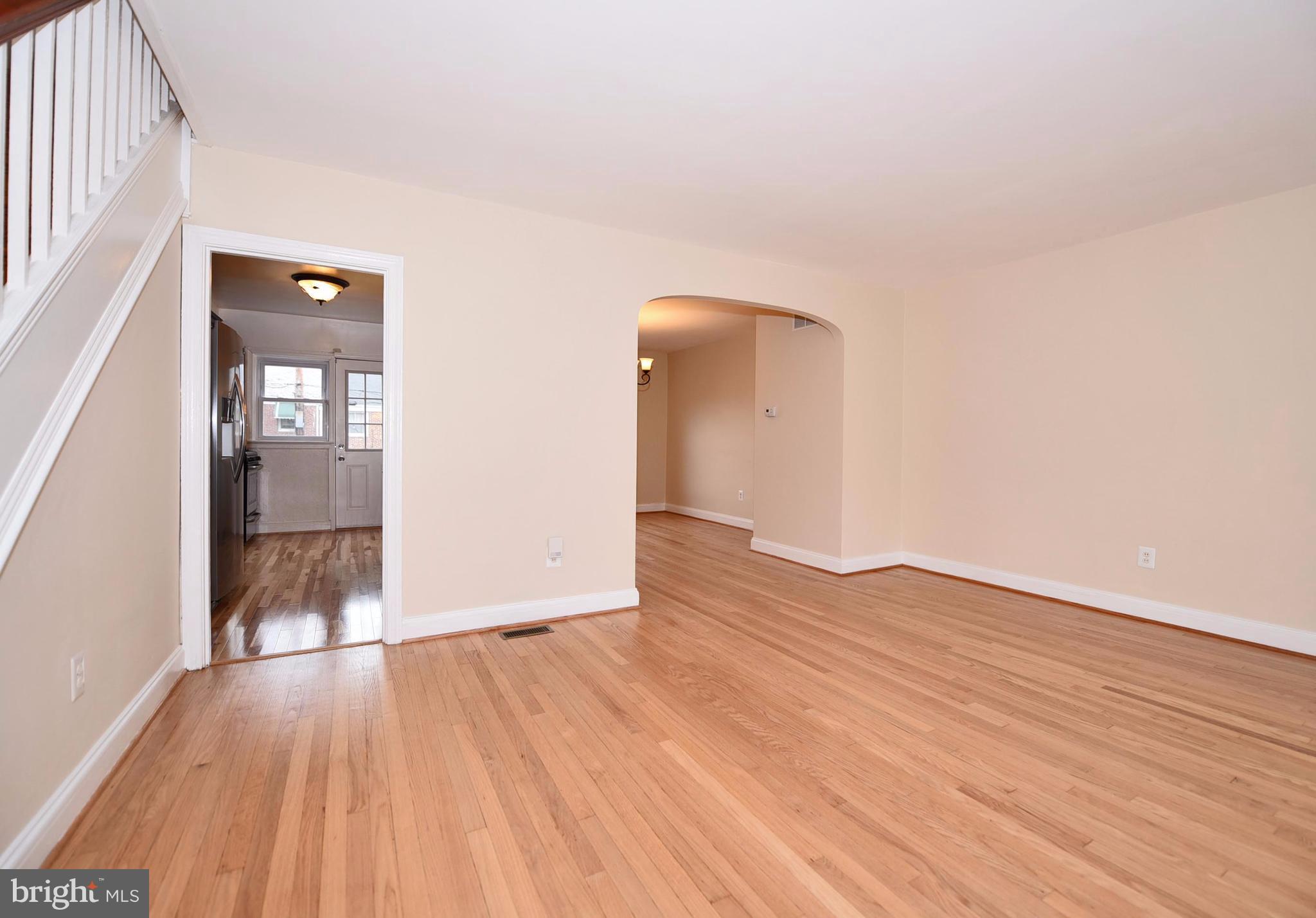 3823 Yolando Road Baltimore, MD 21218 - Photo 5 of 30 Living Room