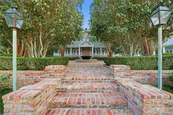 $1,169,000 | 20263 Brunning Road, Covington, LA 70435