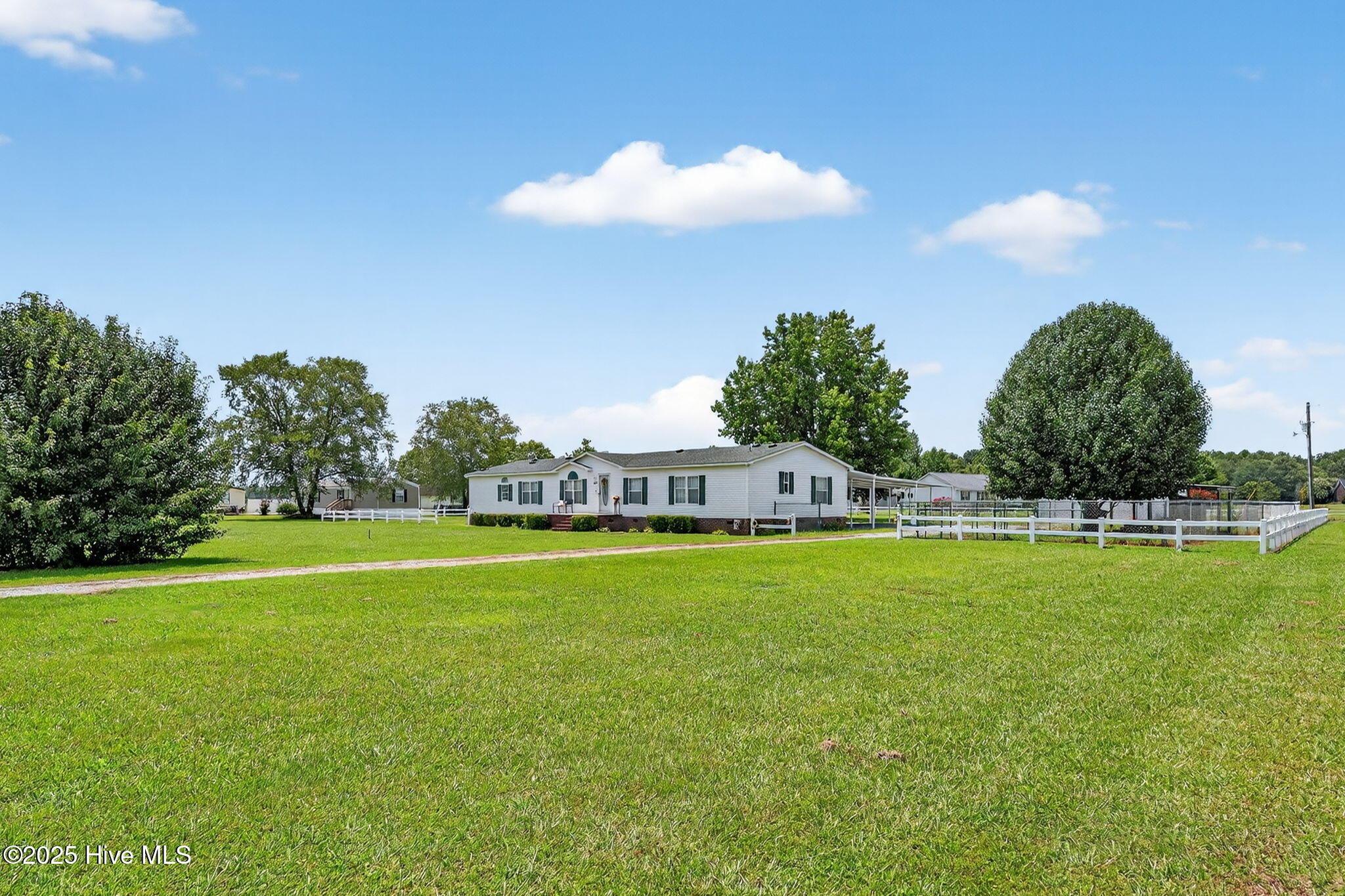 283 Princeton Road Princeton, NC 27569 - Photo 5 of 44 3-web-or-mls-_DSC1249