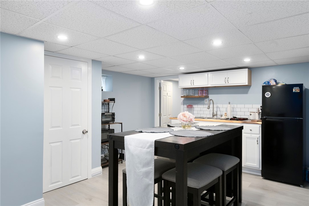 60 Fairlawn Avenue Woonsocket, RI 02895 - Photo 25 of 49