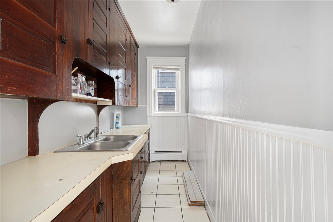 60 Fairlawn Avenue Woonsocket, RI 02895 - Photo 37 of 49