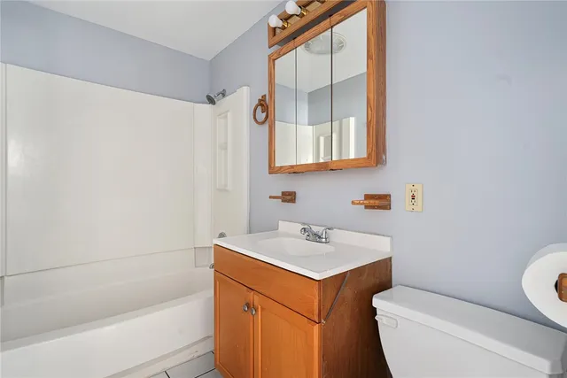 $489,000 | 60 Fairlawn Avenue, Woonsocket, RI 02895