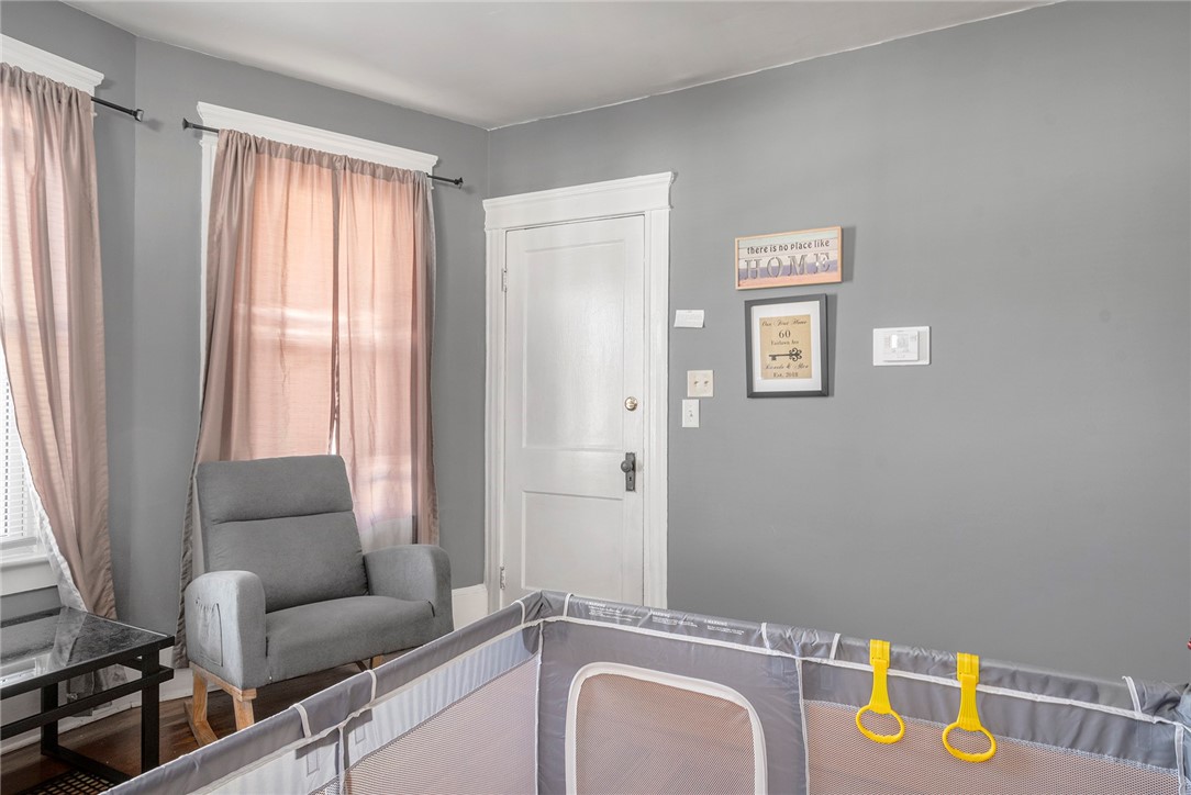 60 Fairlawn Avenue Woonsocket, RI 02895 - Photo 9 of 49