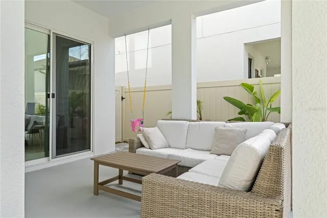 $560,000 | 2065 White Feather Loop, Oakland, FL 34787