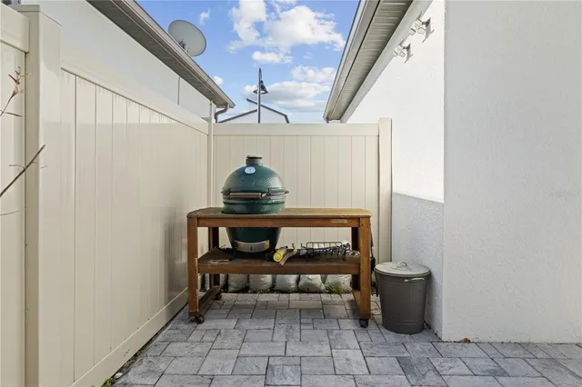 $560,000 | 2065 White Feather Loop, Oakland, FL 34787