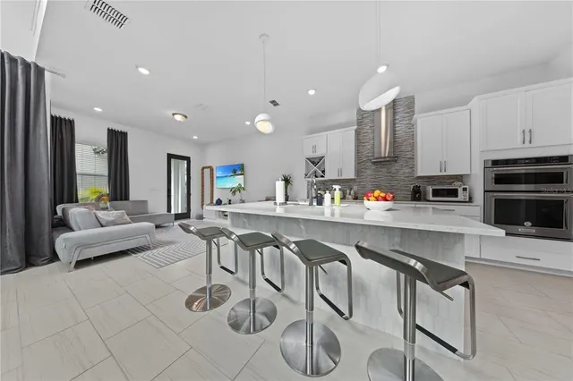 $560,000 | 2065 White Feather Loop, Oakland, FL 34787