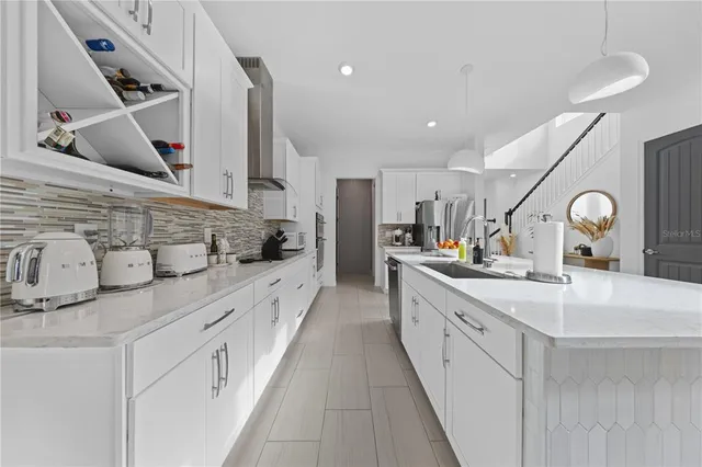 $560,000 | 2065 White Feather Loop, Oakland, FL 34787