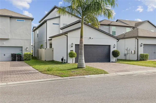 $560,000 | 2065 White Feather Loop, Oakland, FL 34787