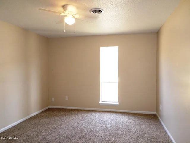 $1,095 | 362 Union Chapel Church Road, Richlands, NC 28574