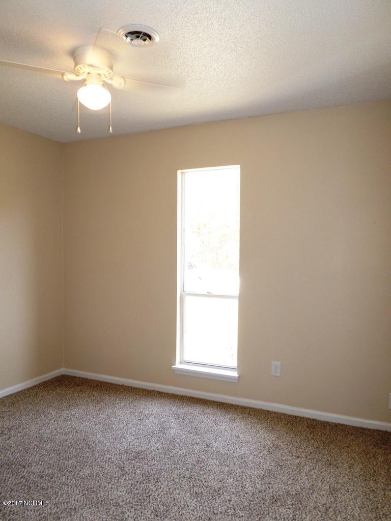 362 Union Chapel Church Road Richlands, NC 28574 - Photo 19 of 25 Bedroom 2