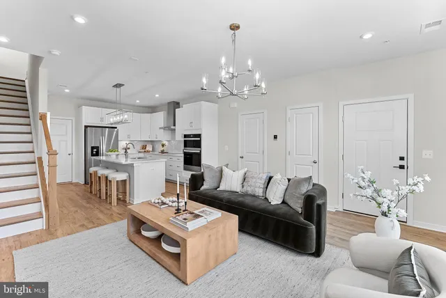 $584,990 | 6 Sepia Square, Unit MO, Ashburn, VA 20147