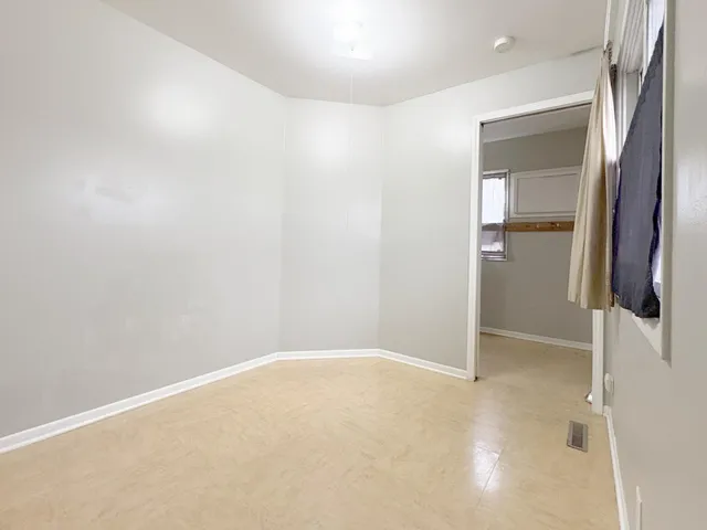 $235,000 | 469 Como Avenue, St. Paul, MN 55103