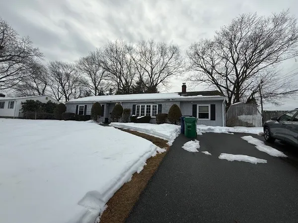 $295,000 | 140 Tanner Avenue, Warwick, RI 02886