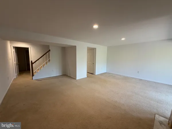 $3,850 | 6236 Walkers Croft Way, Alexandria, VA 22315