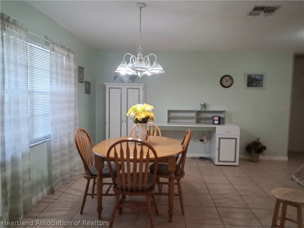 116 Friendly Circle Sebring, FL 33876 - Photo 9 of 32