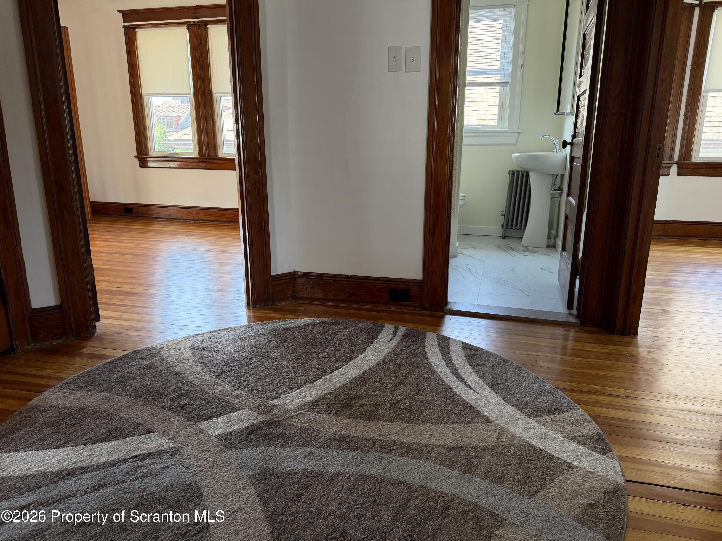 715 Hemlock Street Scranton, PA 18505 - Photo 4 of 8 uuid=50927757-BD9A-4355-A287-2A375113763