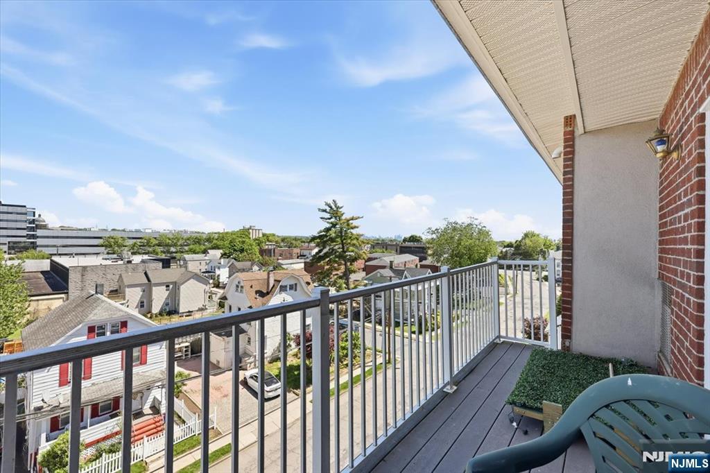 39 Union Street, Unit 402 Hackensack, NJ 07601 - Photo 2 of 39