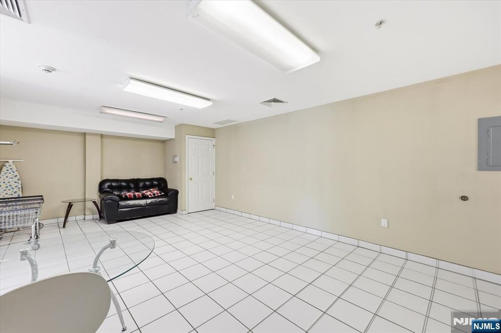 39 Union Street, Unit 402 Hackensack, NJ 07601 - Photo 35 of 39