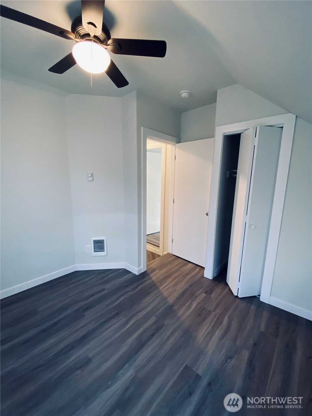 3405 Rockefeller Avenue, Unit D Everett, WA 98201 - Photo 15 of 20