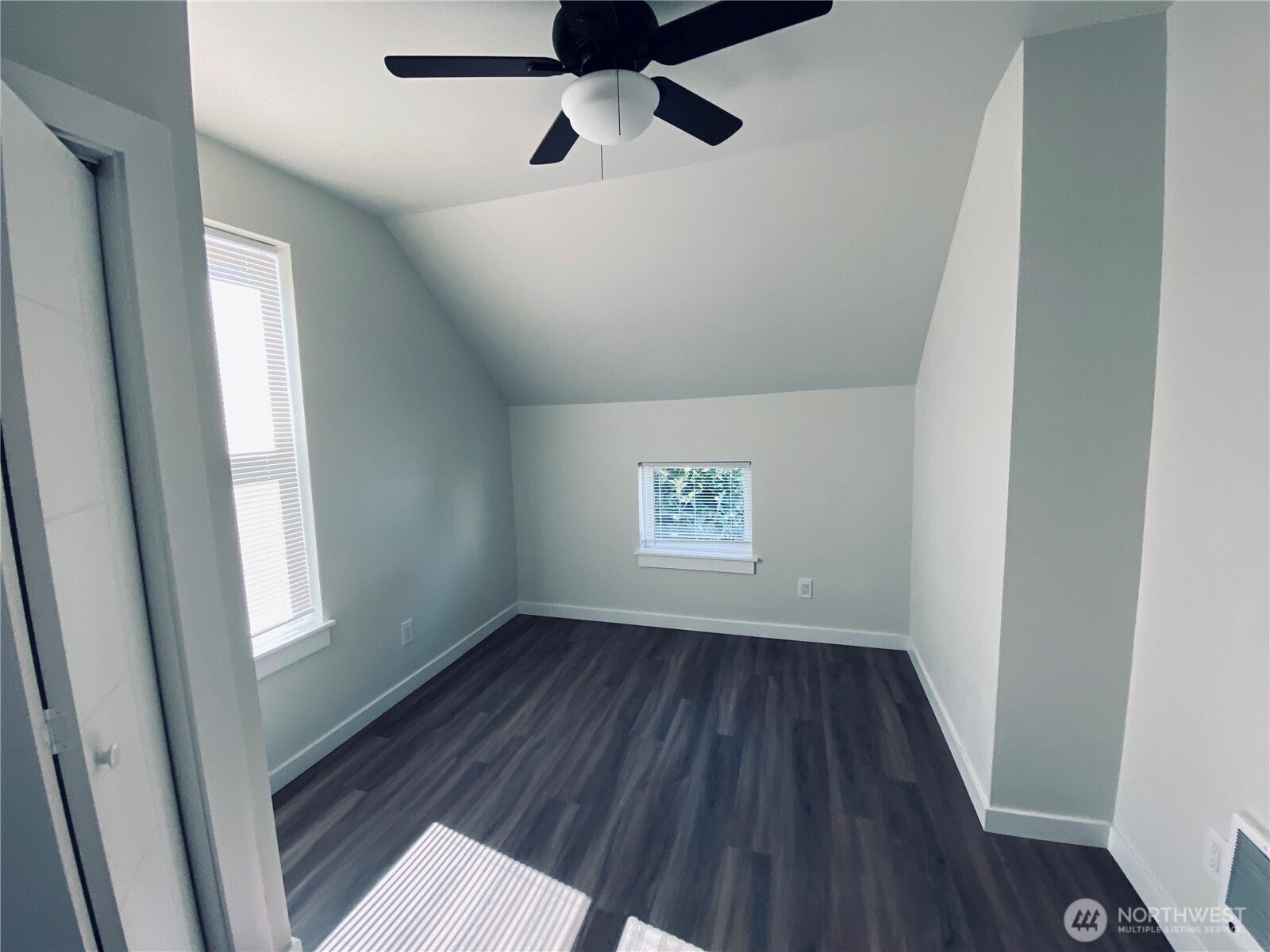 3405 Rockefeller Avenue, Unit D Everett, WA 98201 - Photo 17 of 20