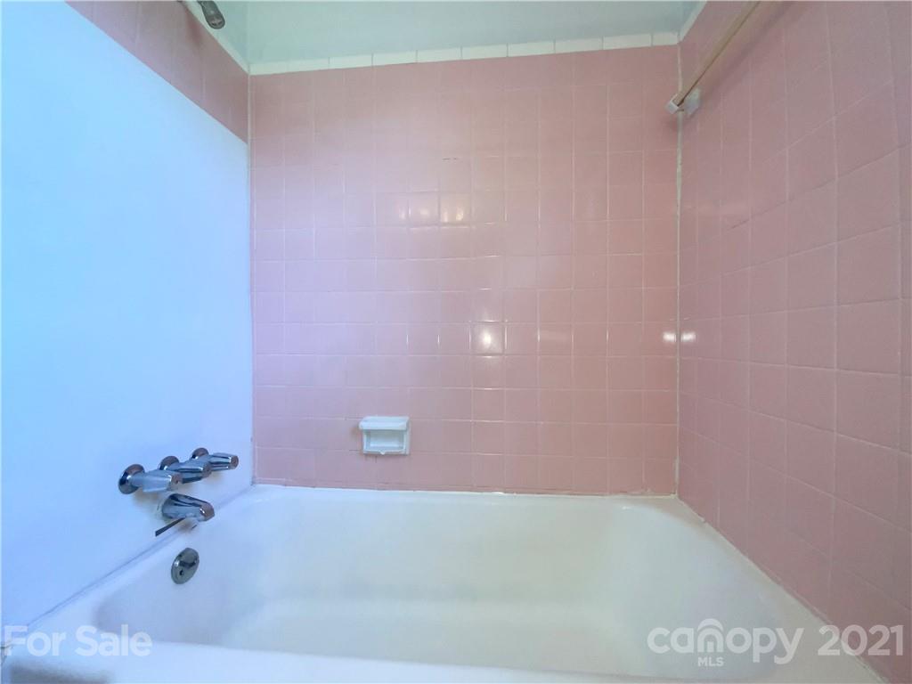 700 Charles Road Shelby, NC 28152 - Photo 8 of 19 Gallery Image 8