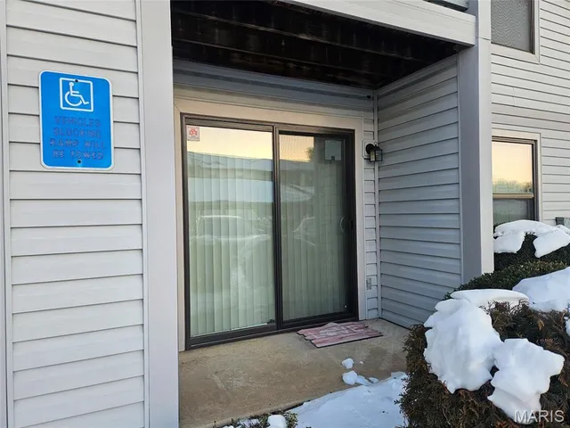 $135,000 | 1625 Summergate Parkway, Unit G, St. Charles, MO 63303