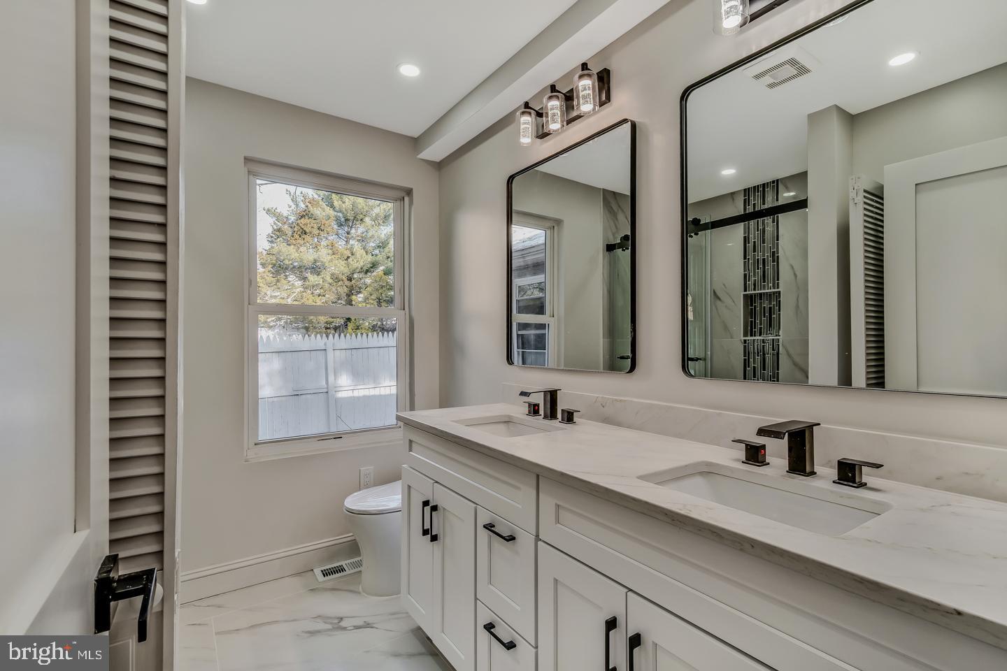 15 Fillmore Way Sicklerville, NJ 08081 - Photo 11 of 33