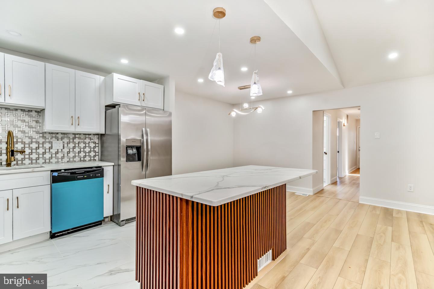 15 Fillmore Way Sicklerville, NJ 08081 - Photo 4 of 33