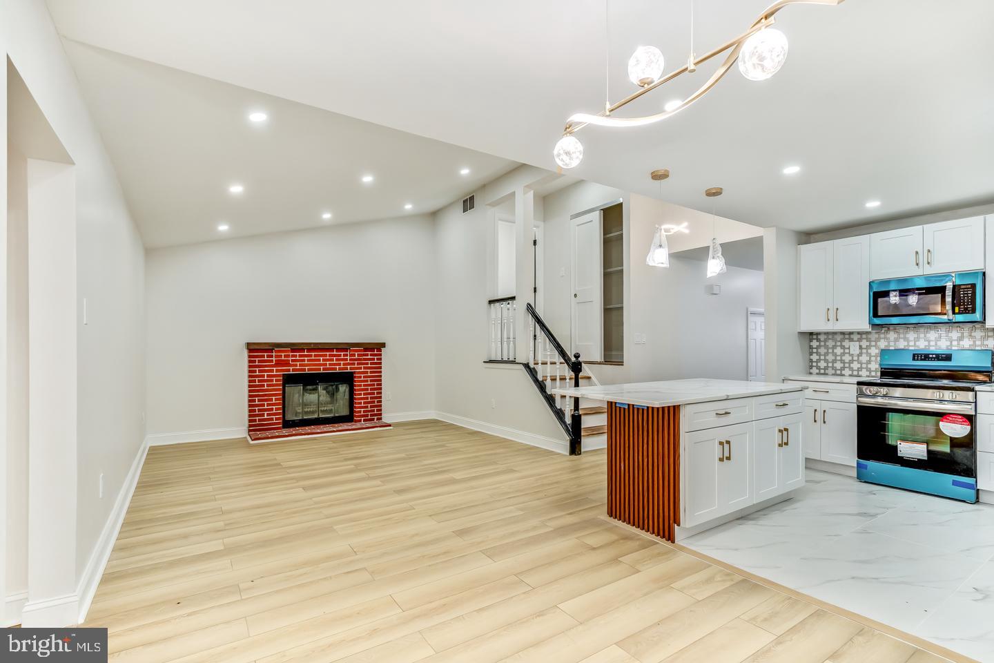 15 Fillmore Way Sicklerville, NJ 08081 - Photo 8 of 33