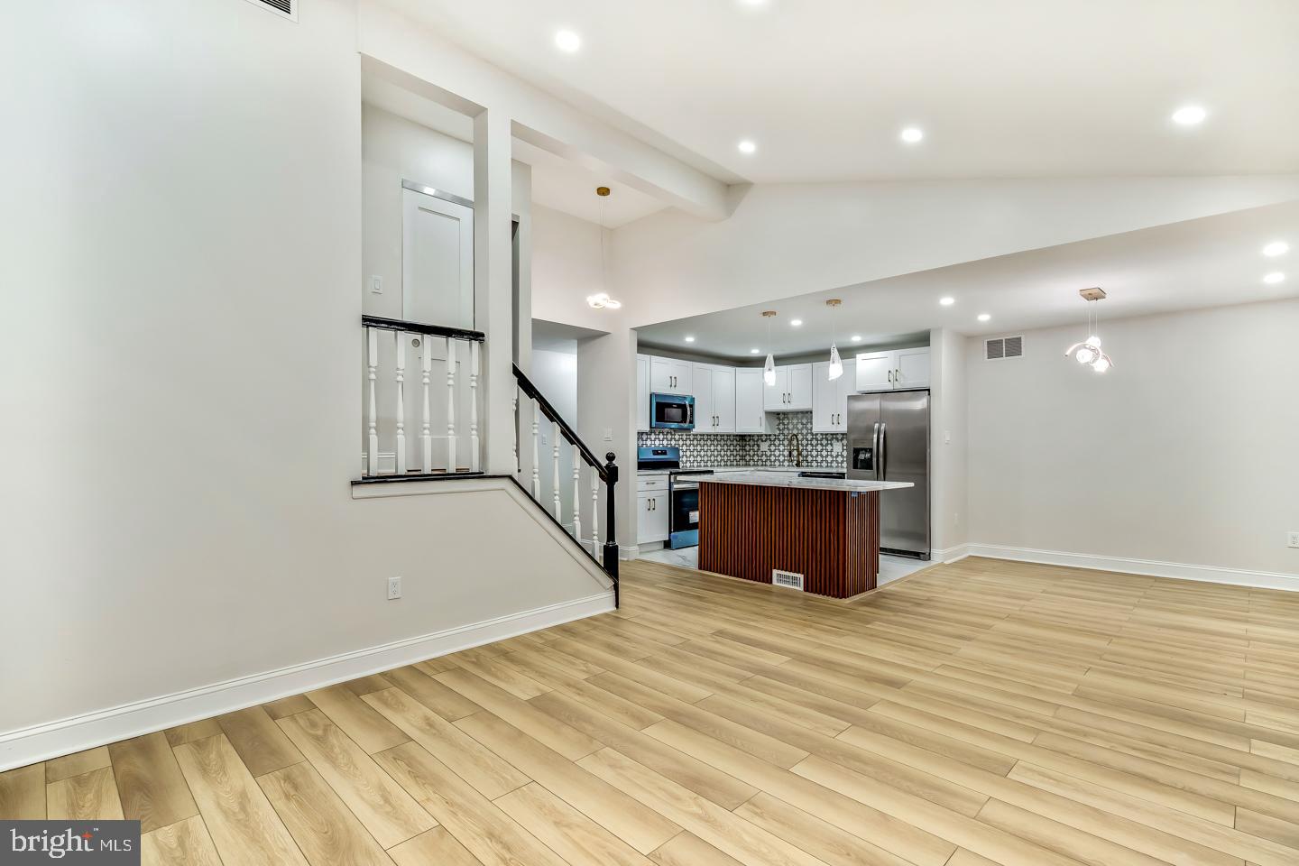 15 Fillmore Way Sicklerville, NJ 08081 - Photo 9 of 33