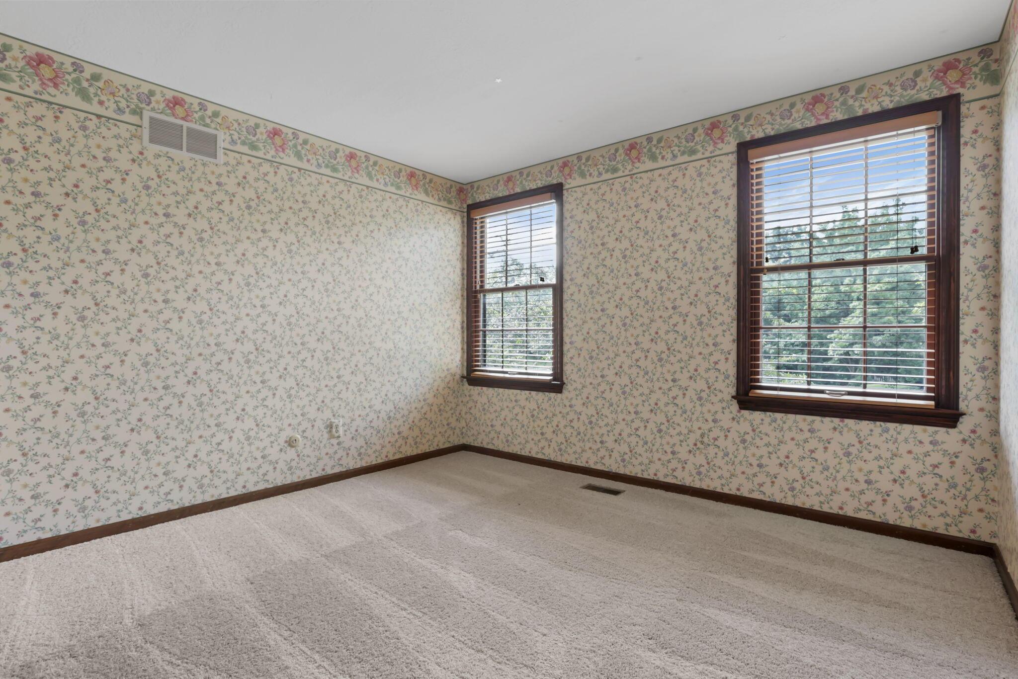 1100 Riva Ridge Boulevard Columbus, OH 43230 - Photo 25 of 55 25-web-or-mls-0V3A2849