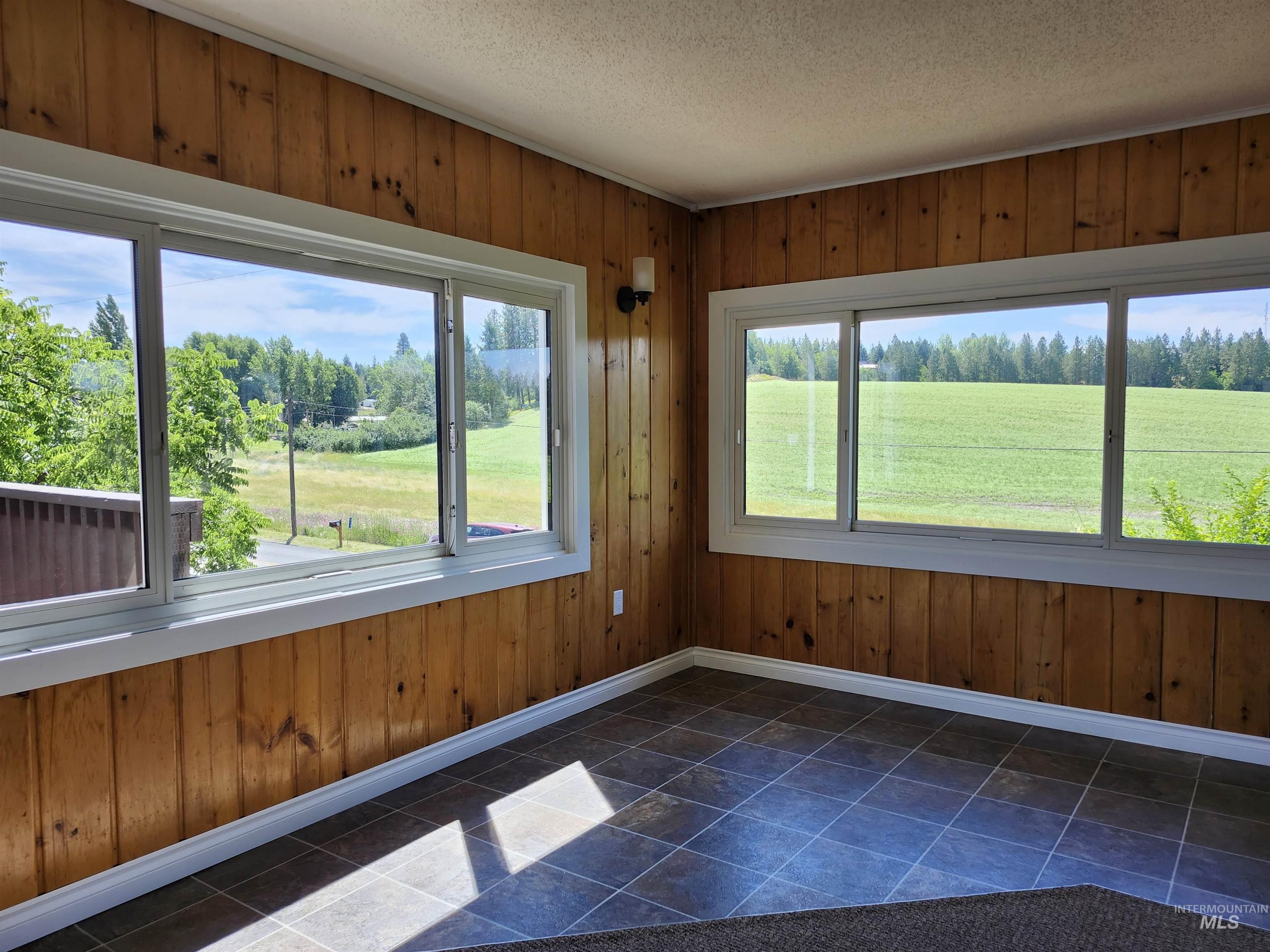 635 Onaway Road Onaway, ID 83855 - Photo 6 of 50