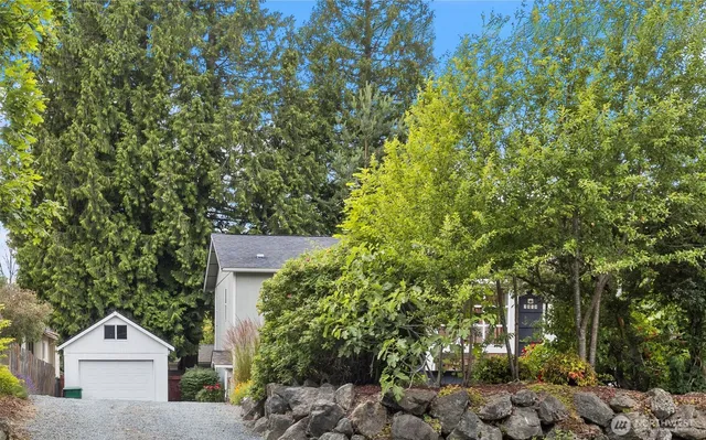 $1,250,000 | 7023 16th Avenue Southwest, Seattle, WA 98106