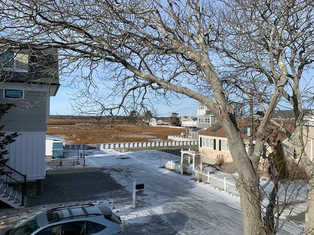 $2,050 | 5 Florence Avenue, Unit 3, Salisbury, MA 01952