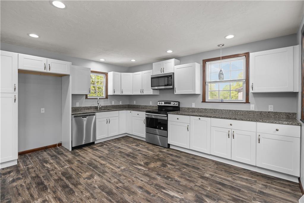 11400 Guffey Rillton Road Irwin, PA 15642 - Photo 4 of 29 Gallery Image 4