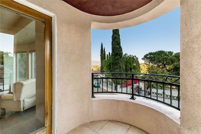 $1,397,500 | 2413 Lake View Avenue, Los Angeles, CA 90039