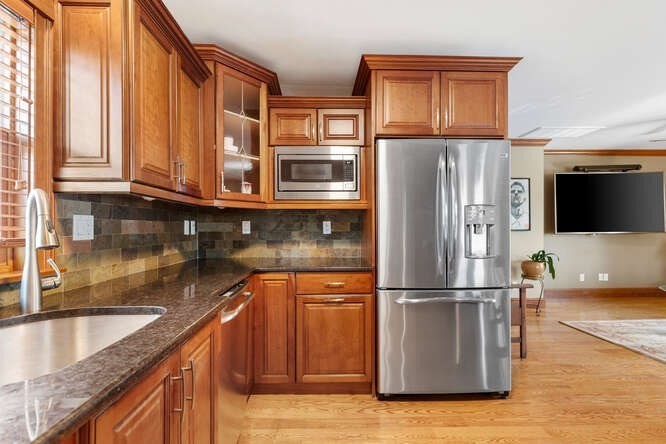 157 Grove Street, Unit 2 Waltham, MA 02453 - Photo 16 of 34