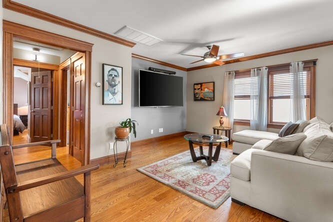 157 Grove Street, Unit 2 Waltham, MA 02453 - Photo 5 of 34