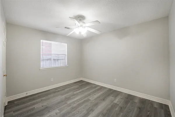 $2,200 | 16007 Lakestone Drive, Tomball, TX 77377